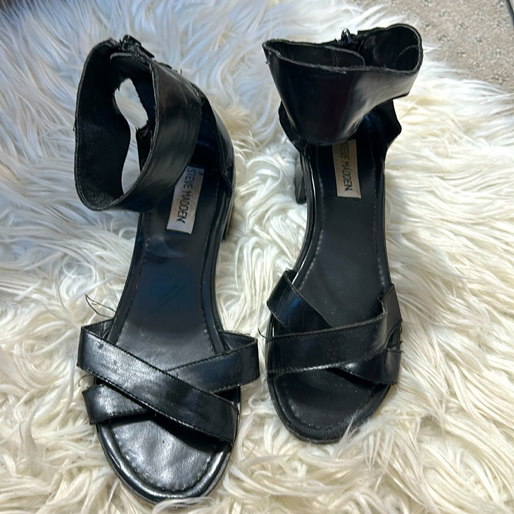 Women’s shoes